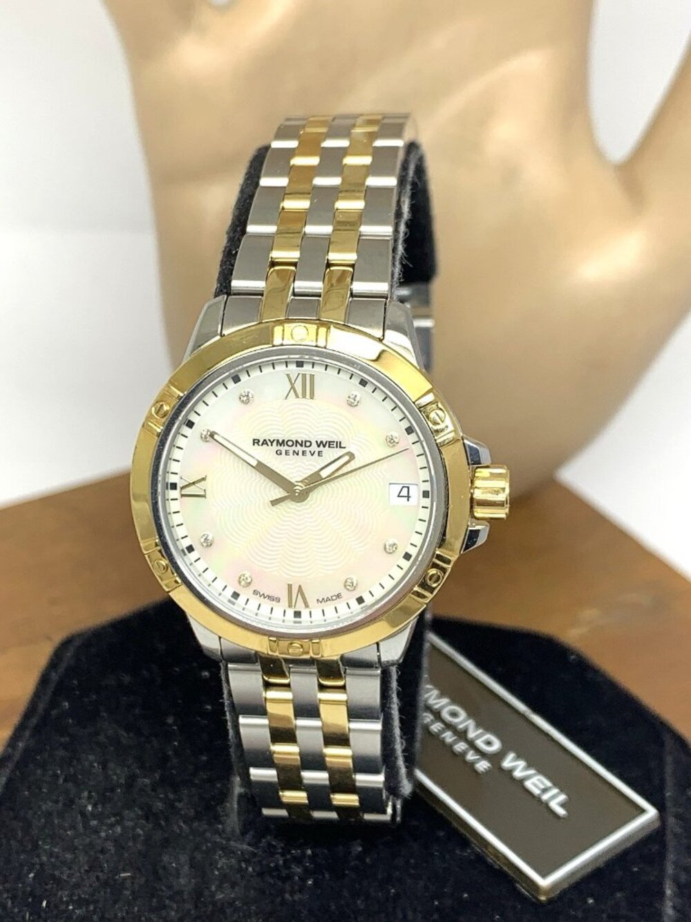 Raymond Weil Women's Watch 5960 Swiss Quartz Diamond Mother of Pearl Dial 30mm